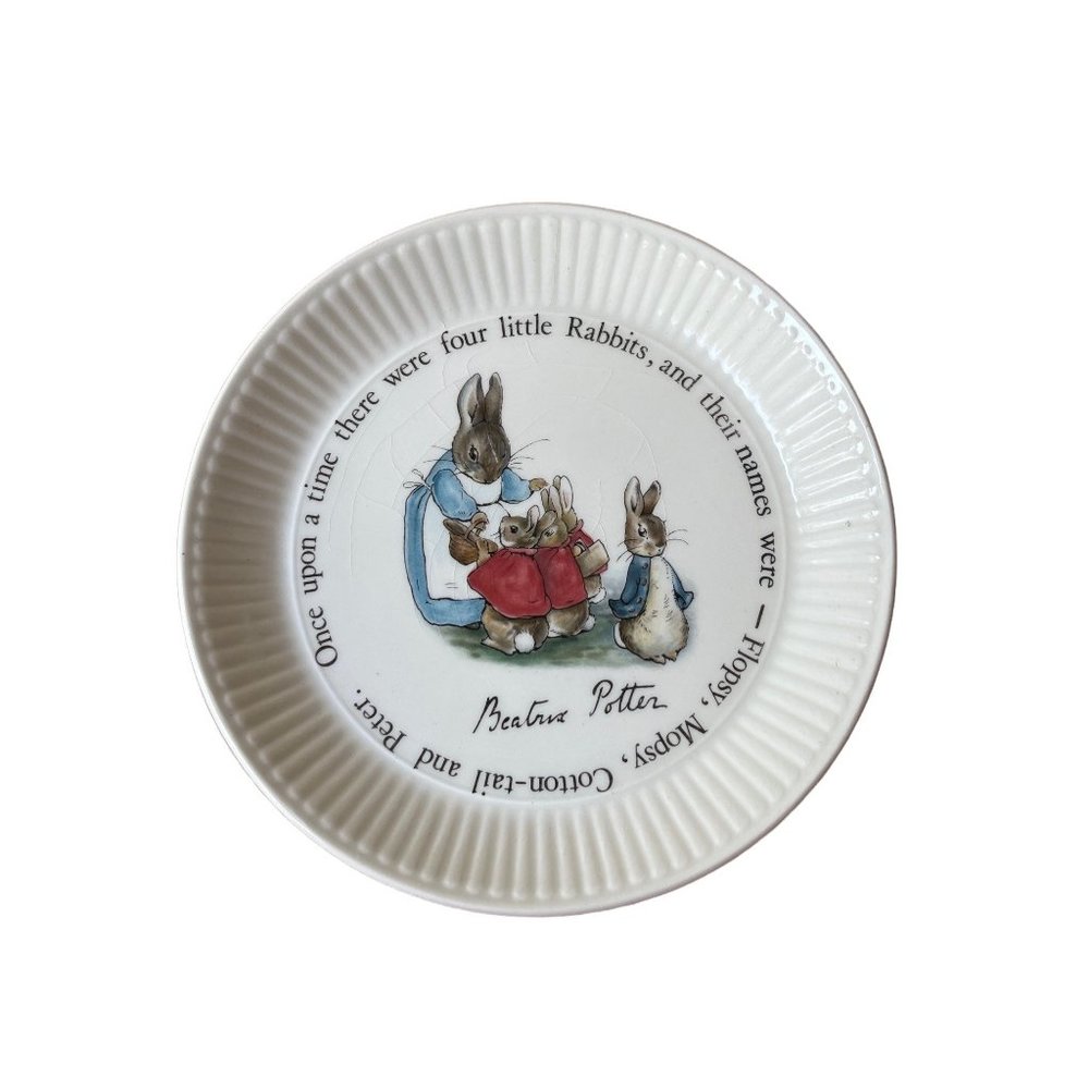 Wedgewood Peter Rabbit 6 inch plate Baby Plate Beatrix Potter England